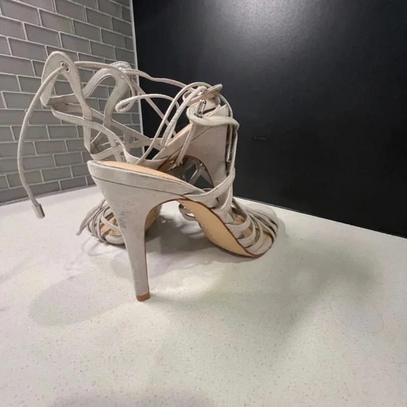 Gianni Bini Tan suede tie-up 4” Heels size 10, gently worn - Picture 3 of 10